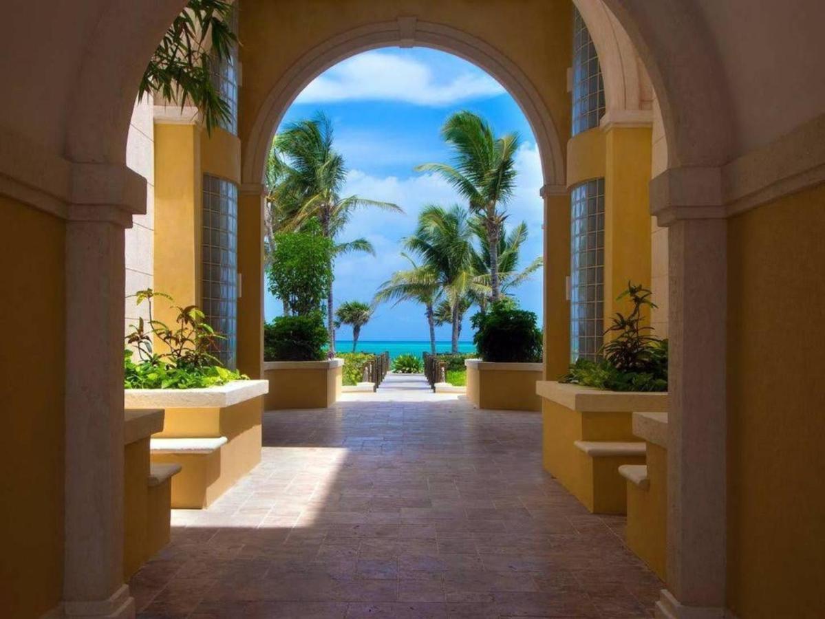 Villa Renaissance Unit 205 Grace Bay Beach Bagian luar foto