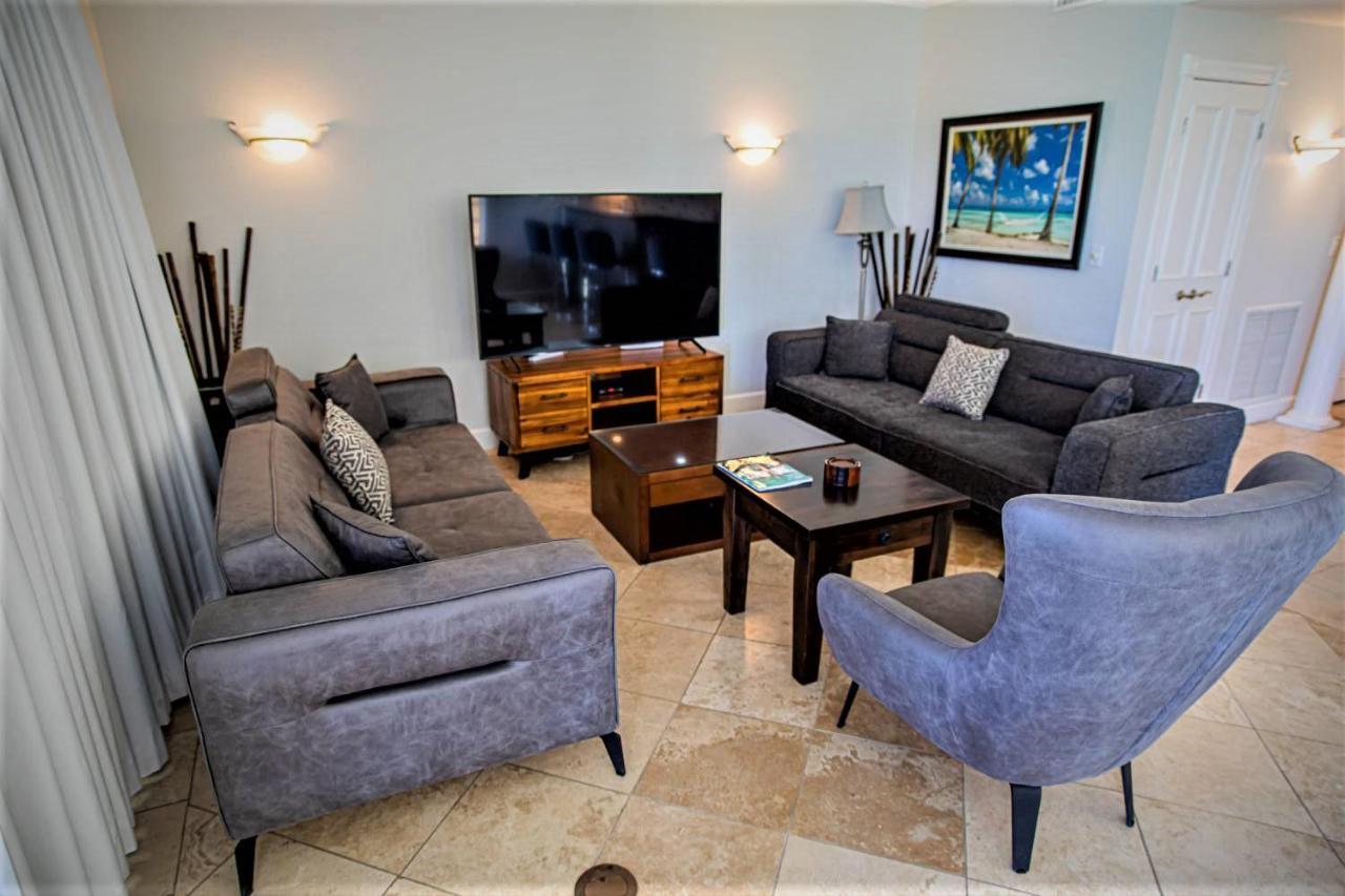 Villa Renaissance Unit 205 Grace Bay Beach Bagian luar foto