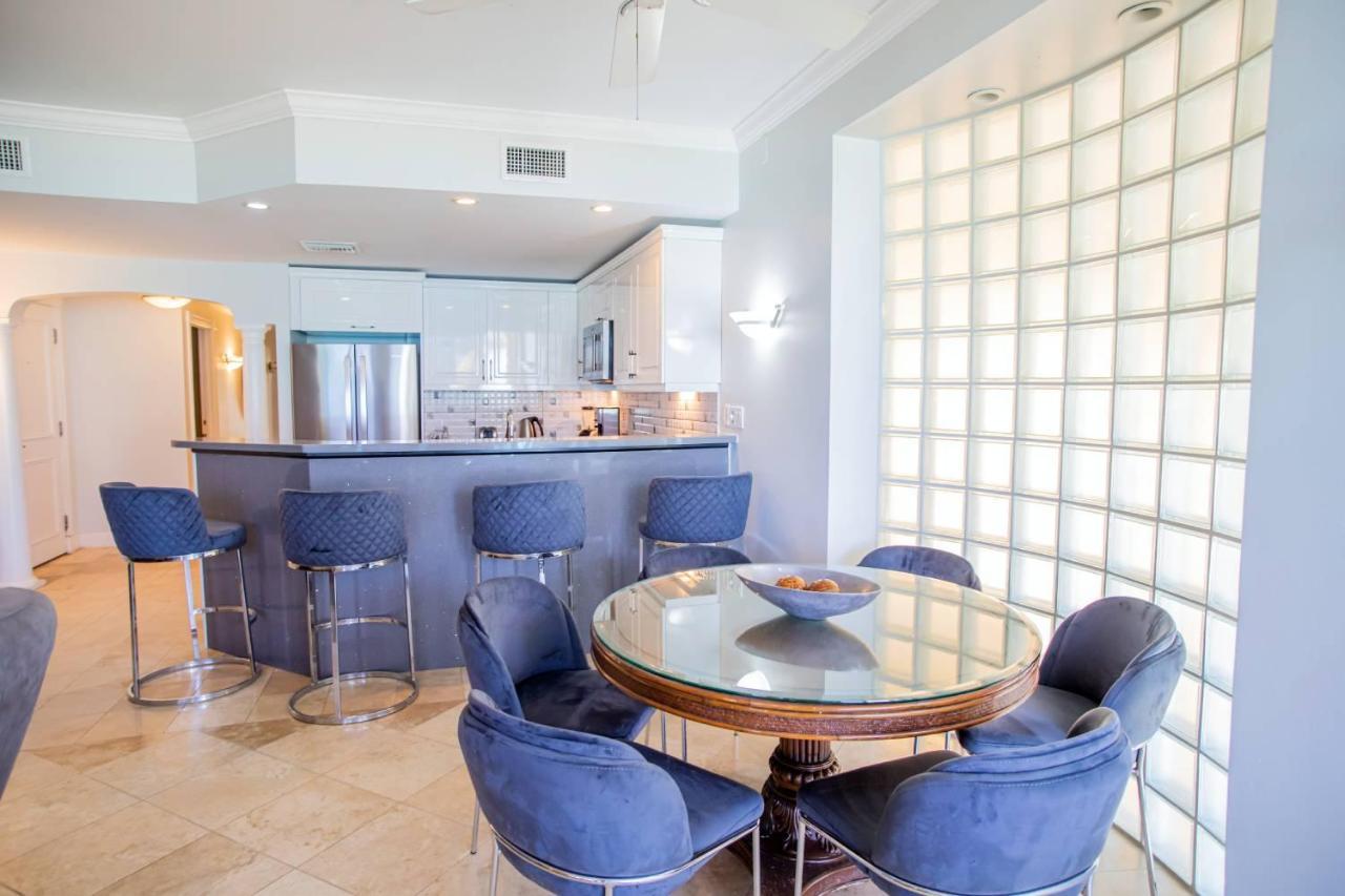 Villa Renaissance Unit 205 Grace Bay Beach Bagian luar foto
