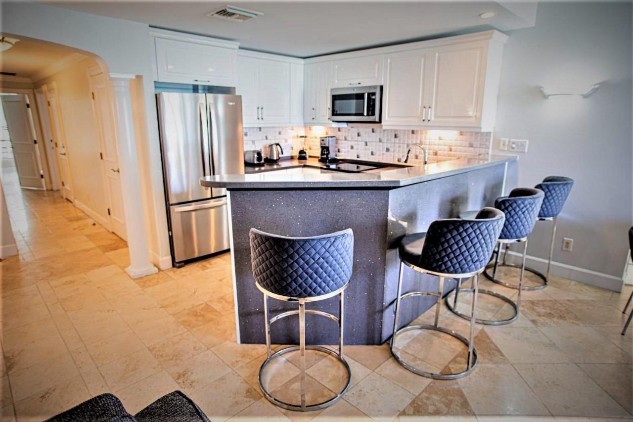Villa Renaissance Unit 205 Grace Bay Beach Bagian luar foto