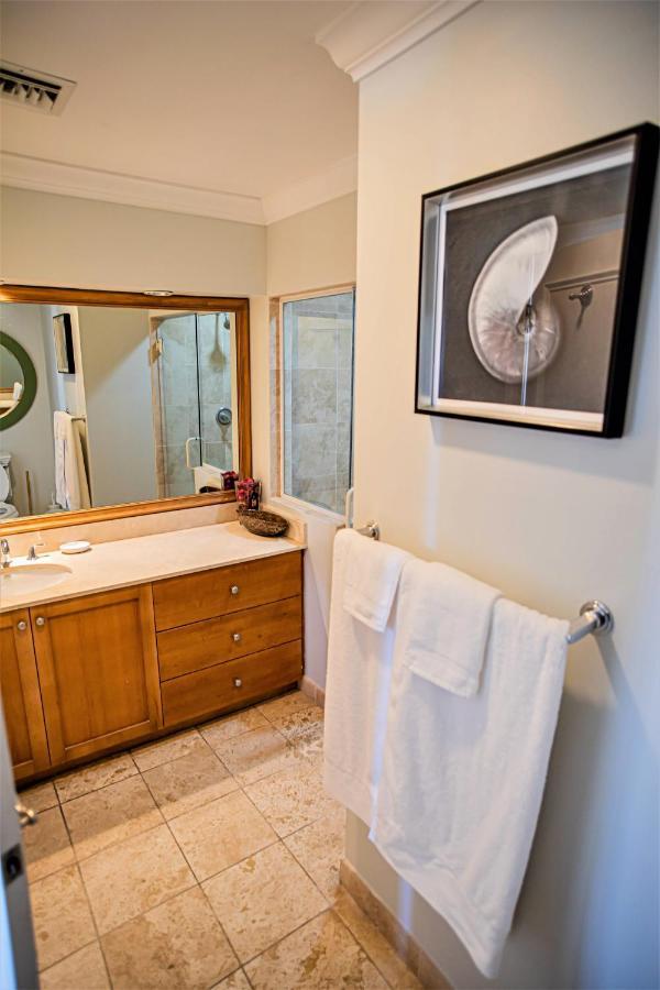 Villa Renaissance Unit 205 Grace Bay Beach Bagian luar foto